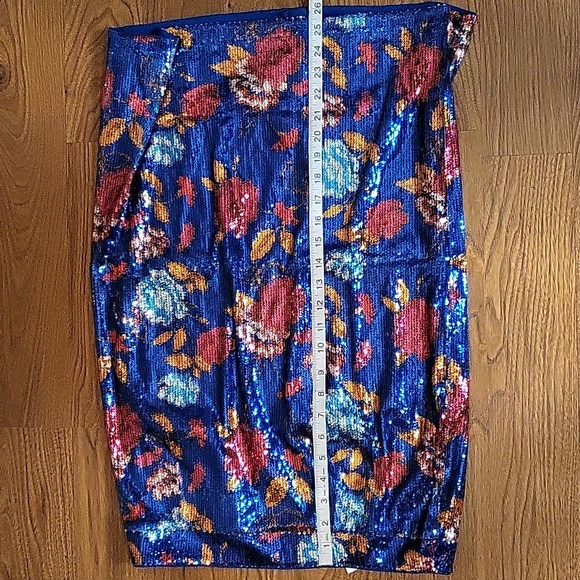 G.I.L.I Sequin Pencil Skirt Floral  Multicolor - Picture 11 of 11